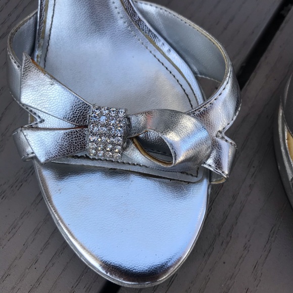 Heels - Picture 8 of 8